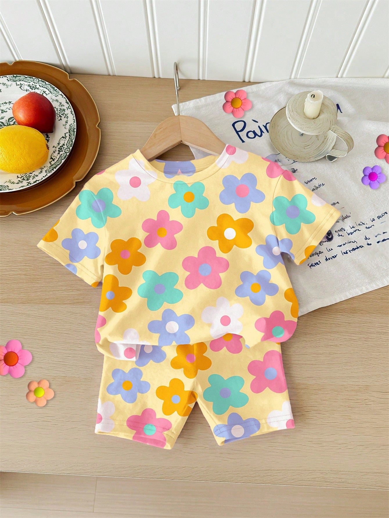 2Pcs Young Girl Casual Simple Short Sleeve Top and Shorts Set, Suitable for Summer